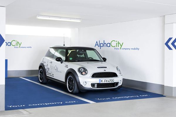 Infineon führt mit AlphaCity das Corporate Carsharing ein