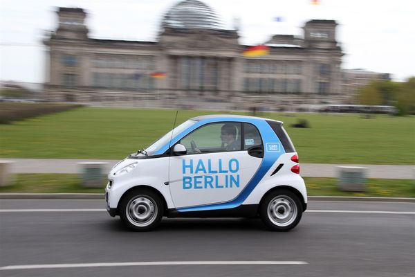car2go feiert 1-jährigen Geburtstag in Berlin
